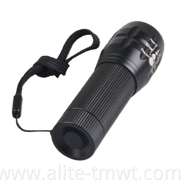 Aluminum Zoom Element 3 Watt LED Flashlight